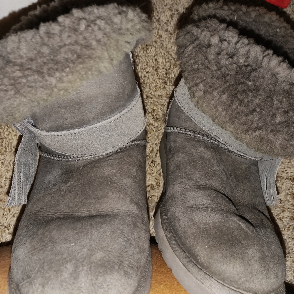 Ugg